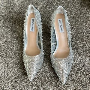 Steve Madden Studded heels